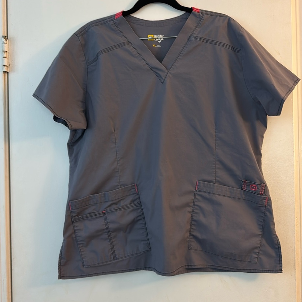 WonderWink XL/XLP scrub set